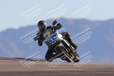 media/Nov-06-2023-Moto Forza (Mon) [[ce023d0744]]/3-Intermediate Group/Session 5 (Turn 9)/